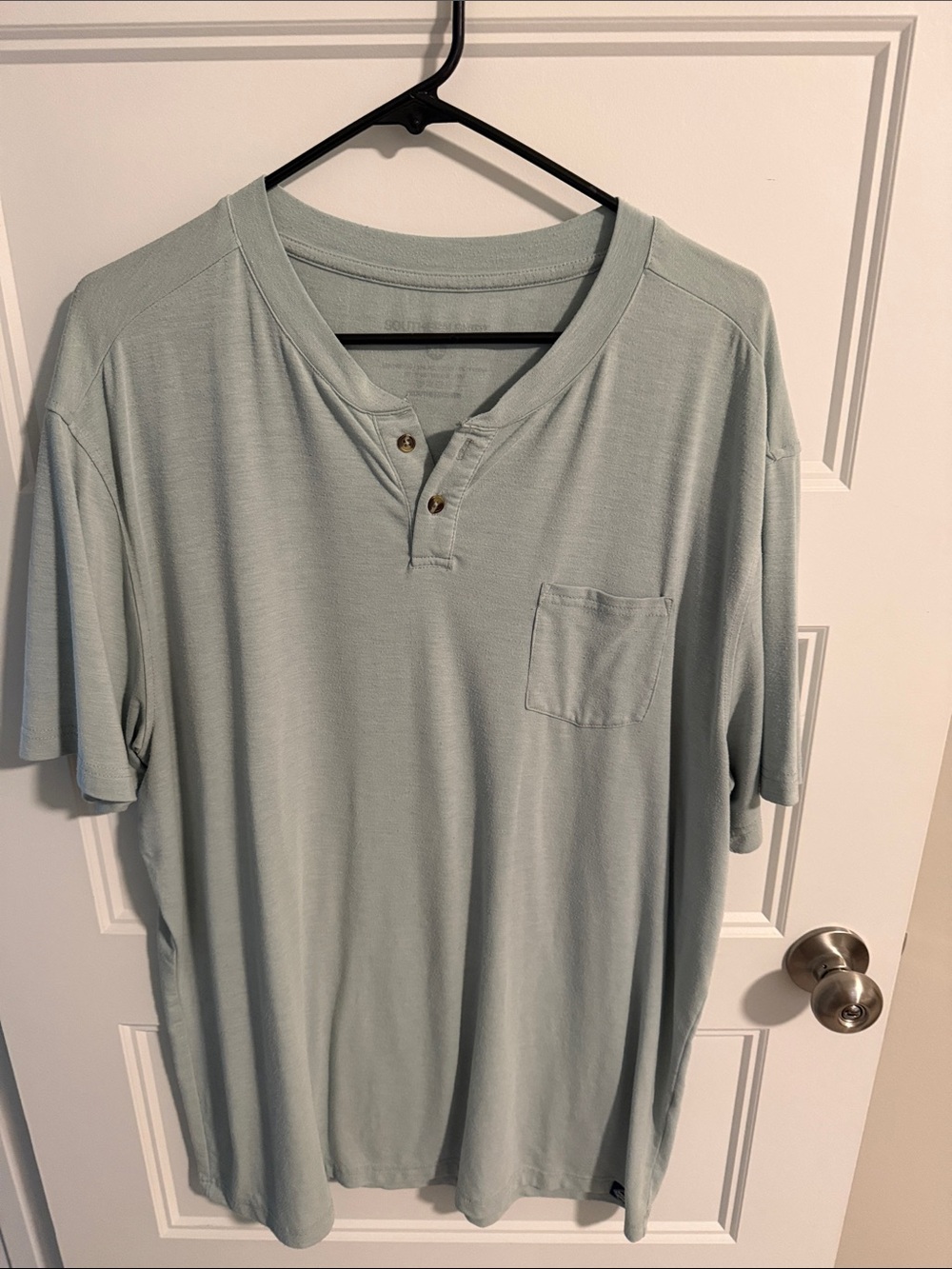 The Southern Shirt Company Men's Light Sage Henley Pocket Tee